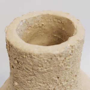 Ceramiczny wazon z gliny szamotowej
